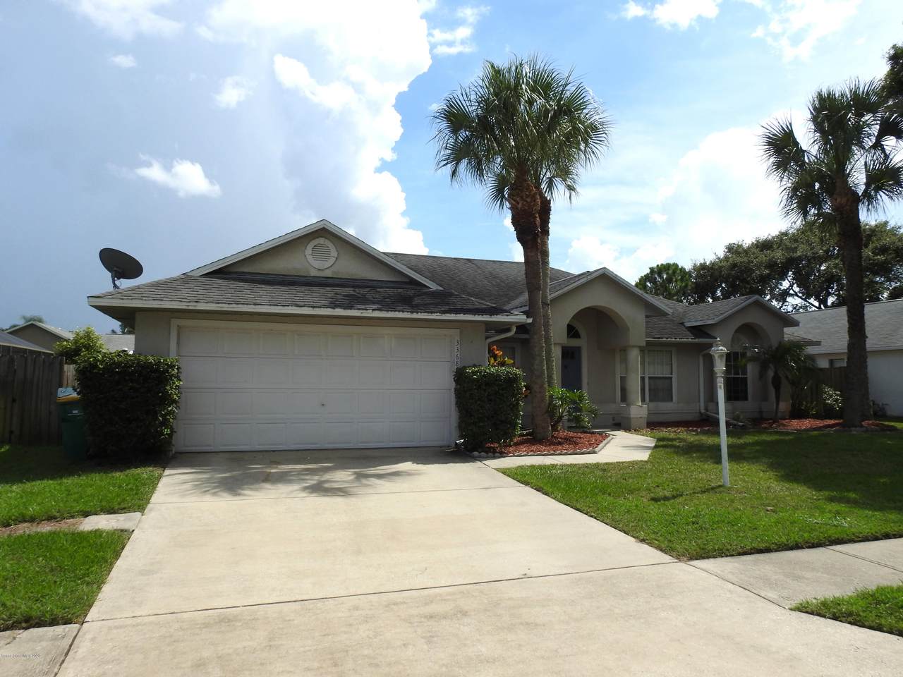 3368 Lakeview Circle - Photo 1