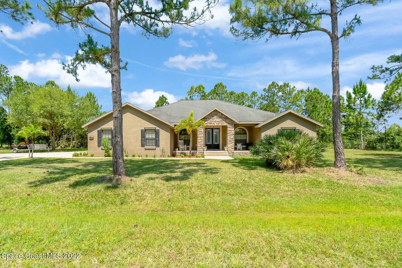3210 Pheasant Trail - Photo 1