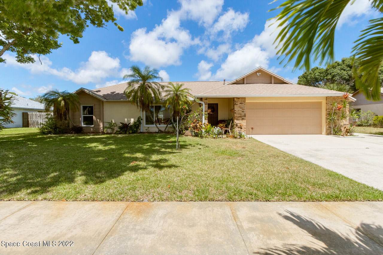 2488 Majestic Avenue - Photo 1