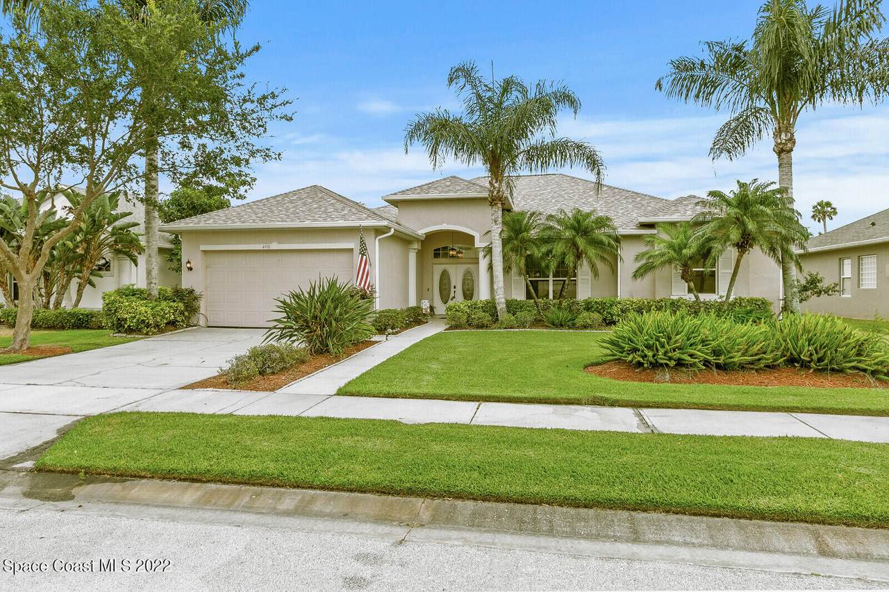 4998 Wexford Drive - Photo 1