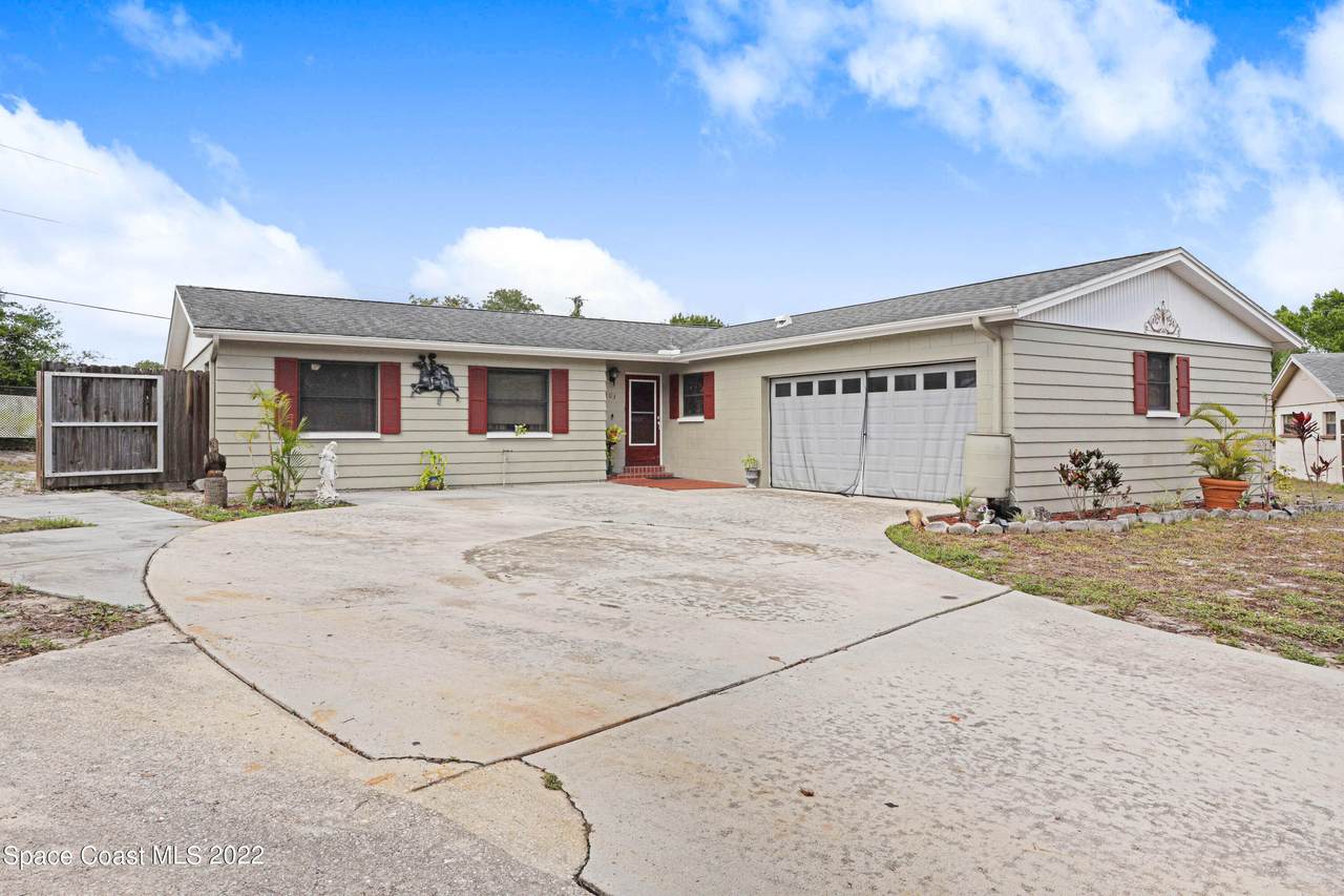 2203 Iona Drive - Photo 1