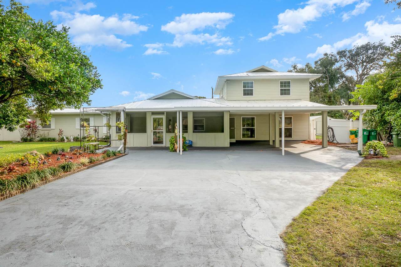 2525 Cocoanut Drive - Photo 1