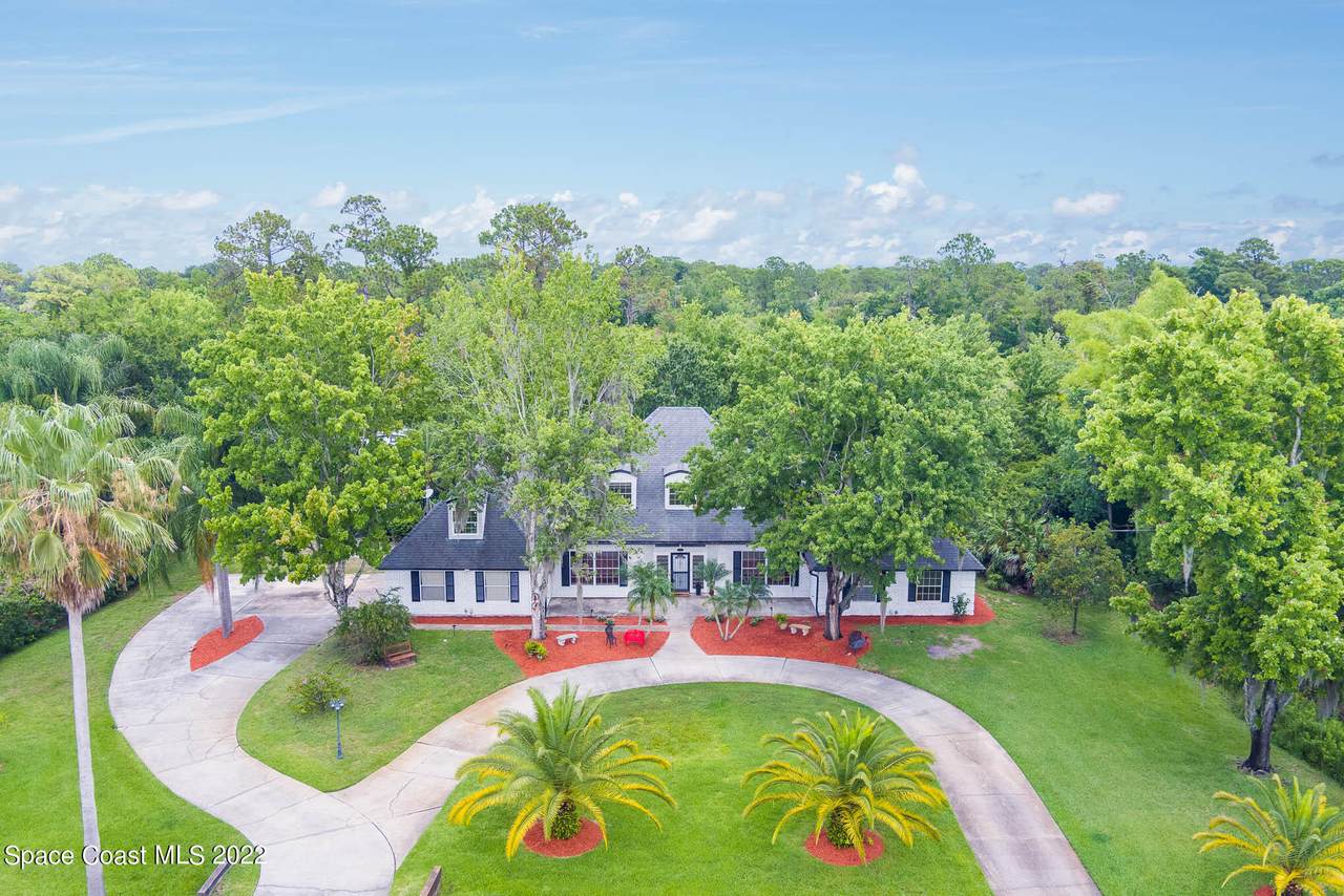 3854 Rambling Acres Drive - Photo 1