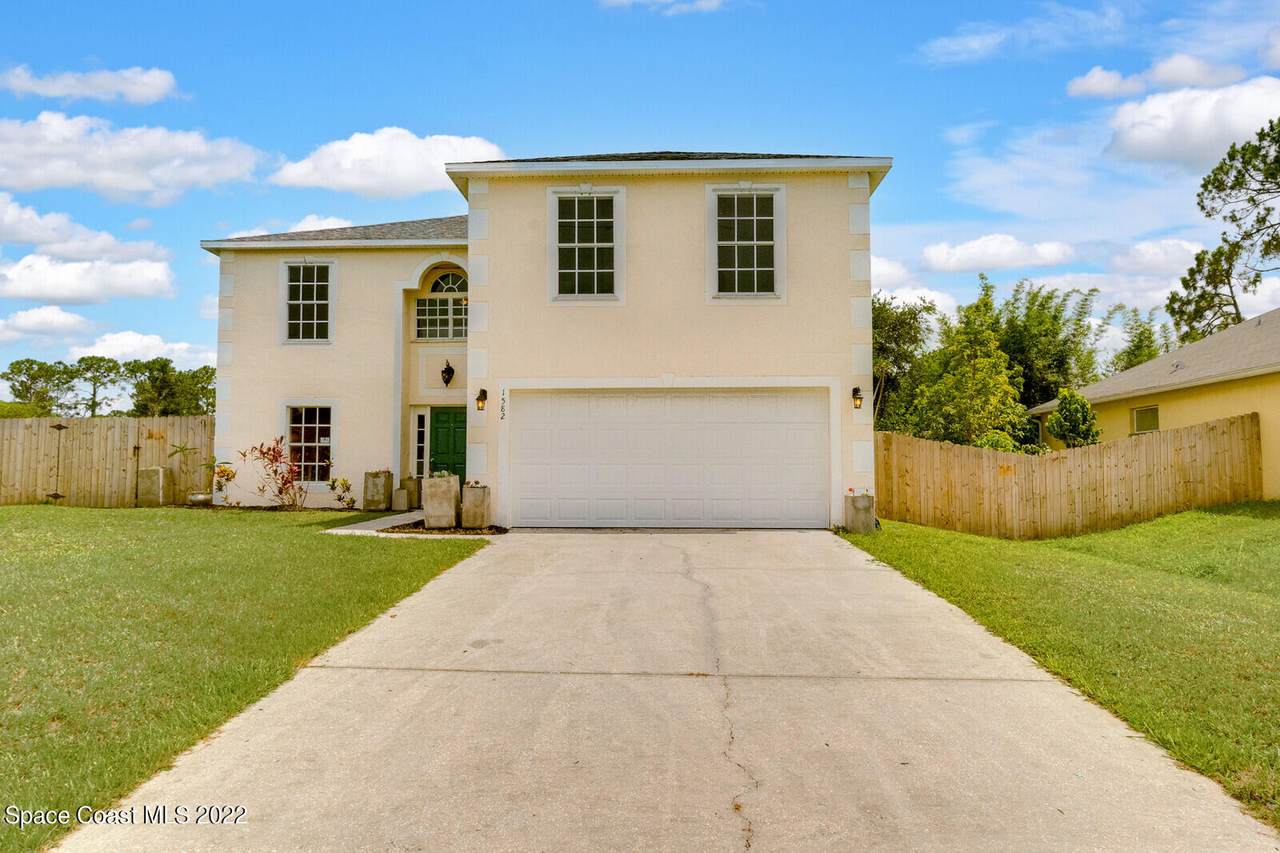 1582 Pace Drive - Photo 1