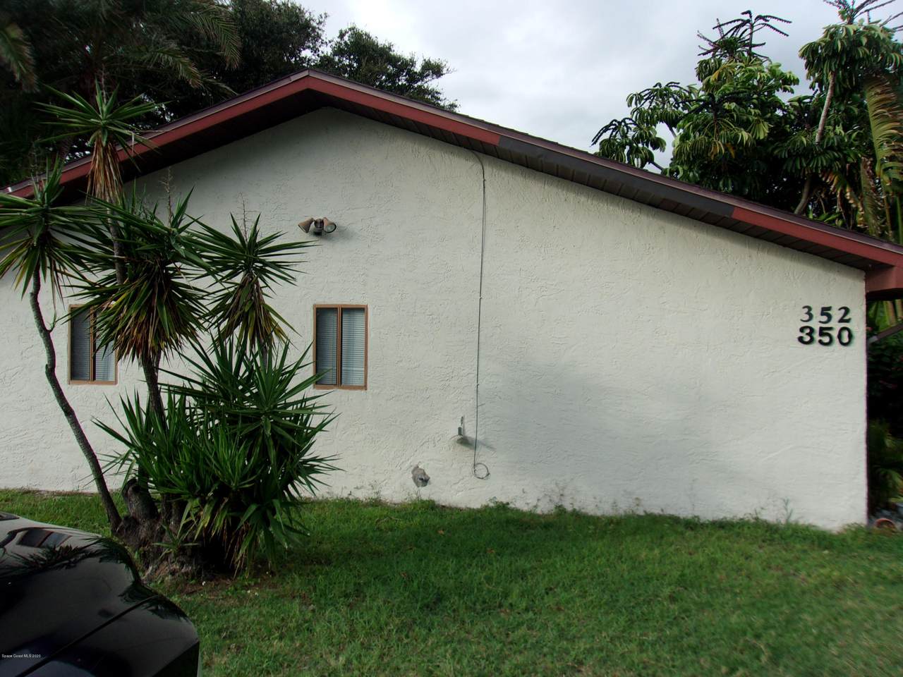 350 Jefferson Avenue - Photo 1