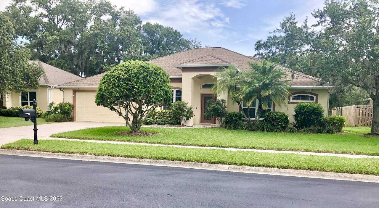 2452 Woodfield Circle - Photo 1