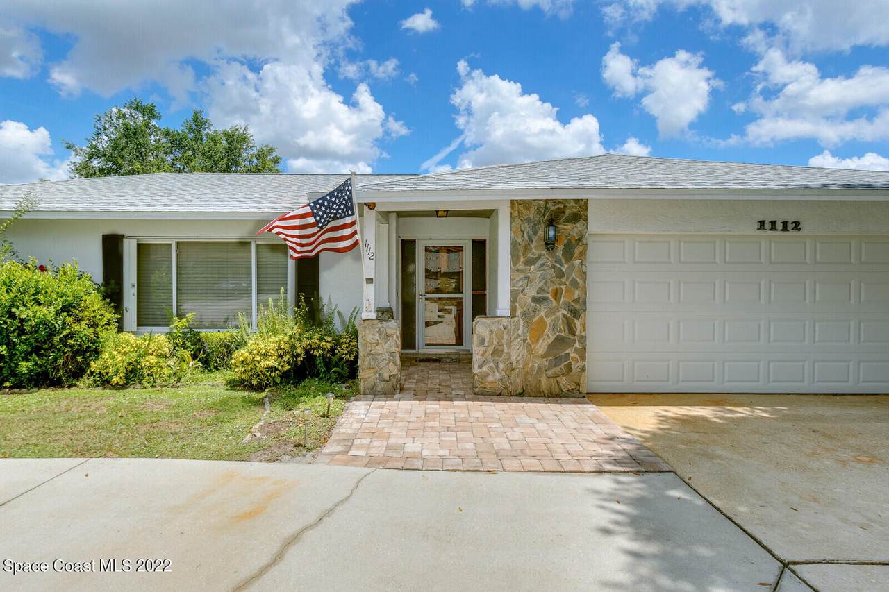 1112 Fairlawn Drive - Photo 1