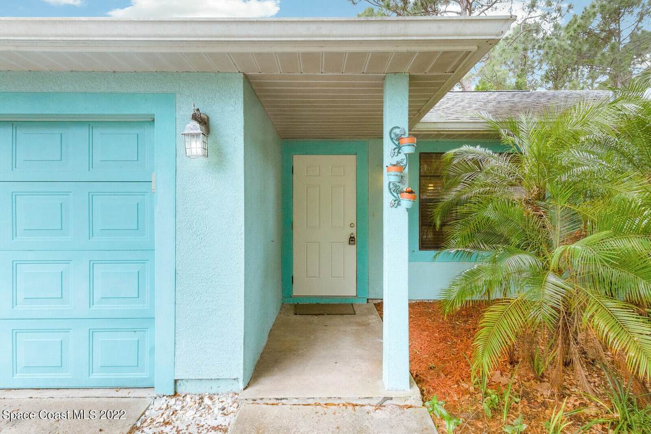 1390 Pavillion Street - Photo 1