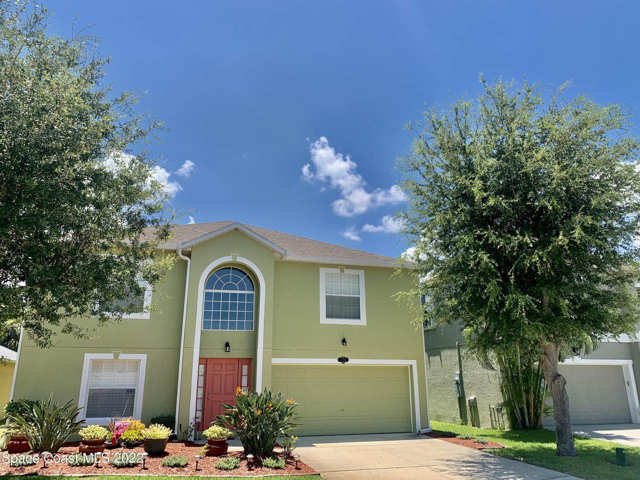 1728 Maeve Circle - Photo 1