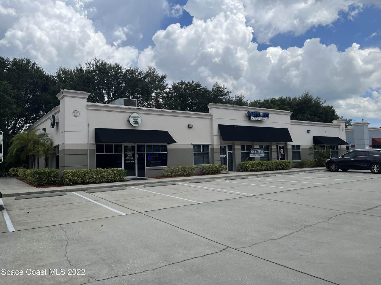 3760 Curtis Boulevard - Photo 1