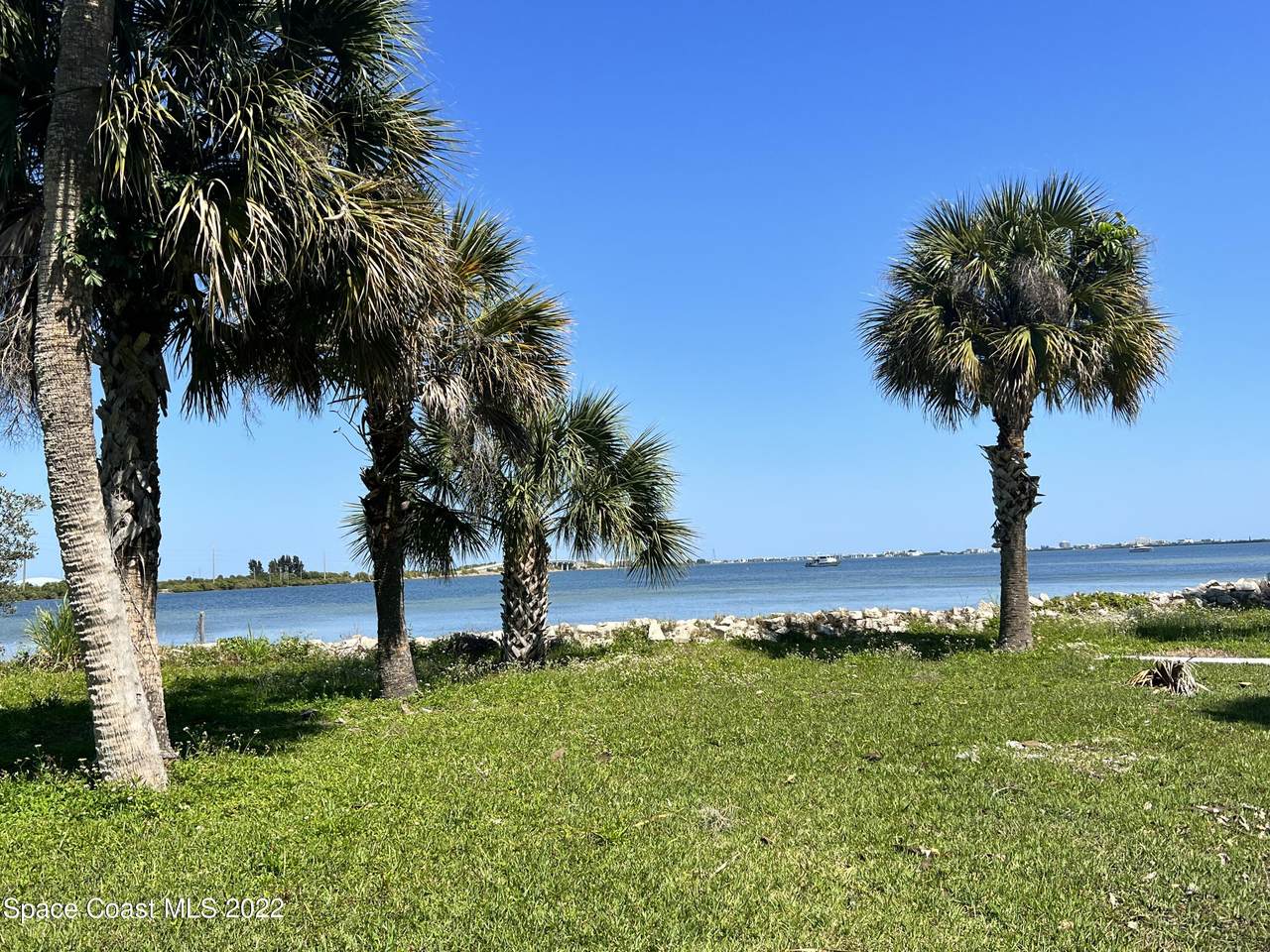 160 Banana River Drive - Photo 1