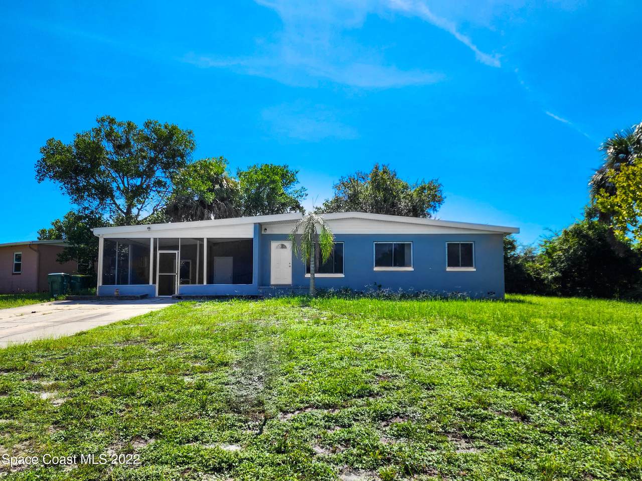 919 Kensington Drive - Photo 1