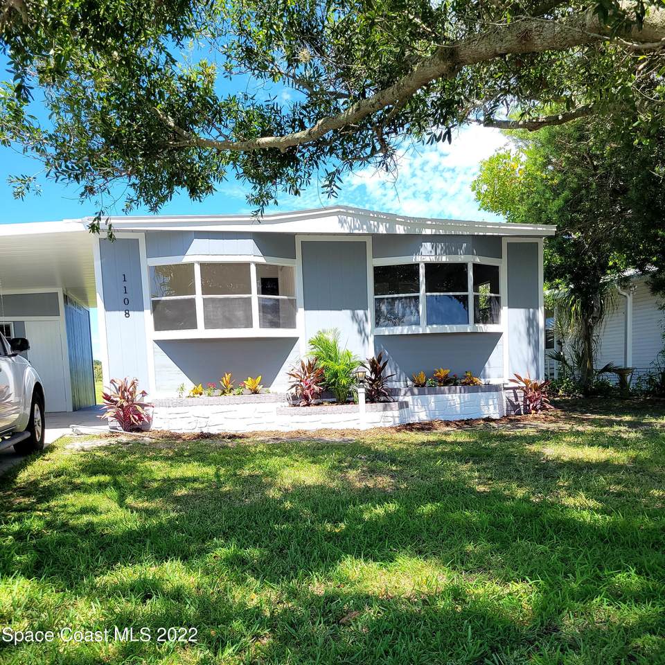 1108 Barefoot Circle - Photo 1