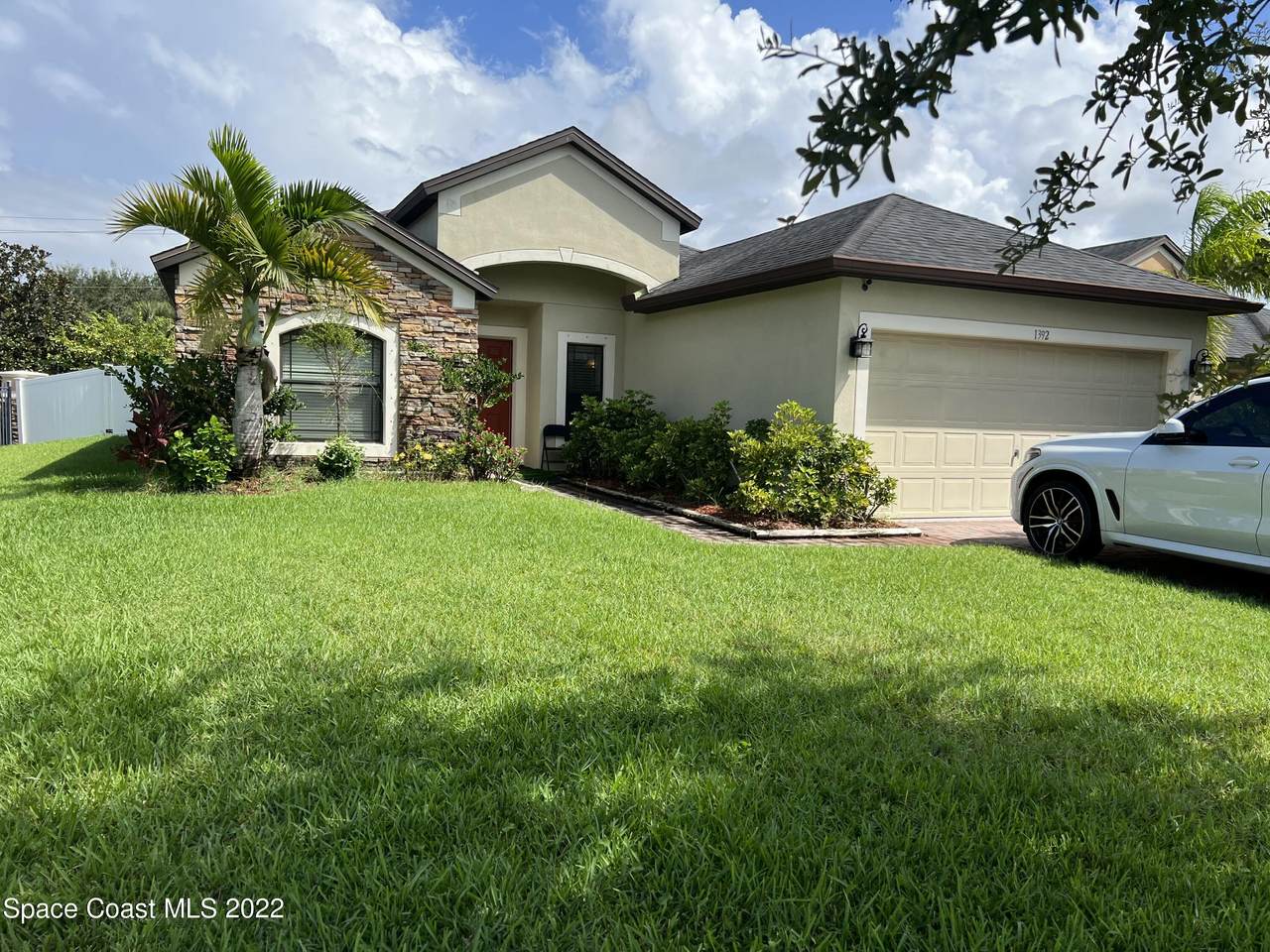 1392 Hailey Street - Photo 1