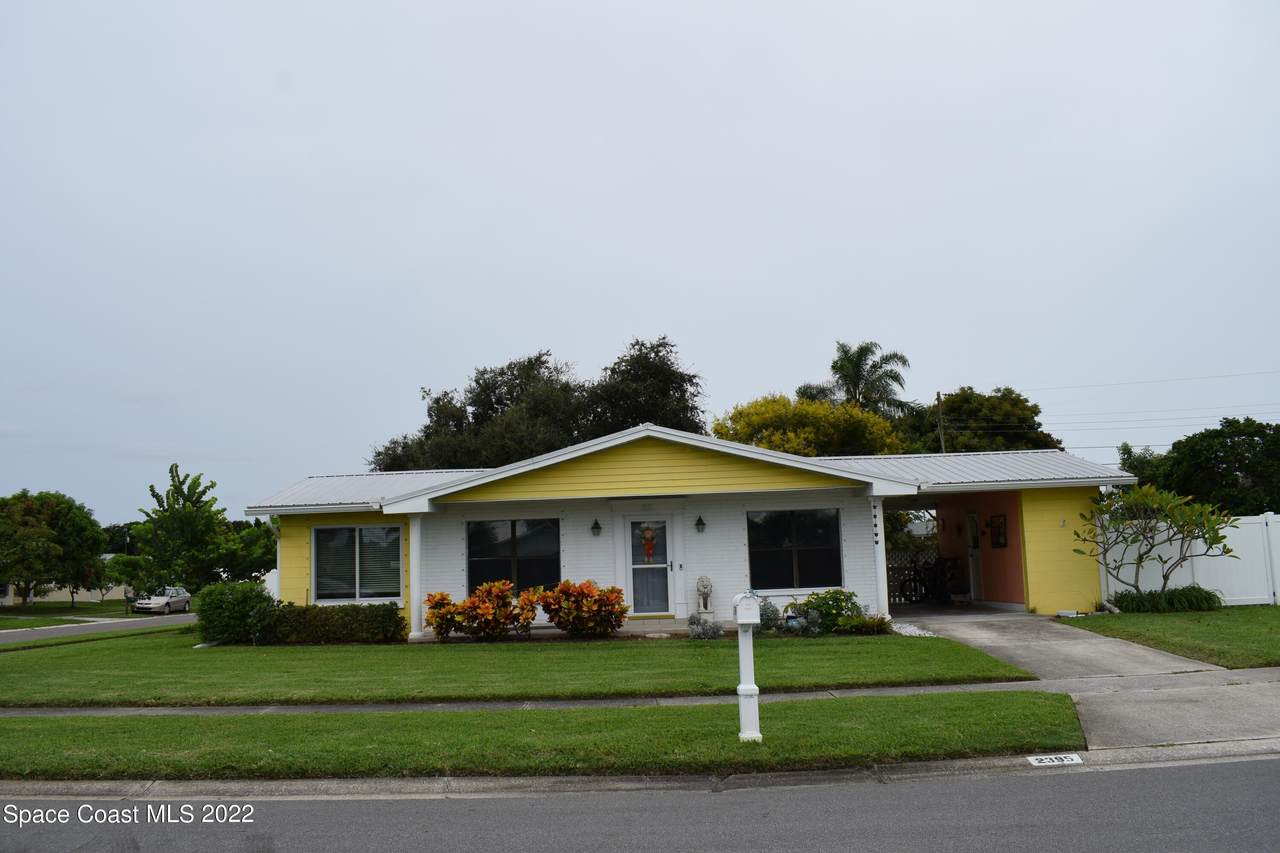 2395 Lakeview Drive - Photo 1