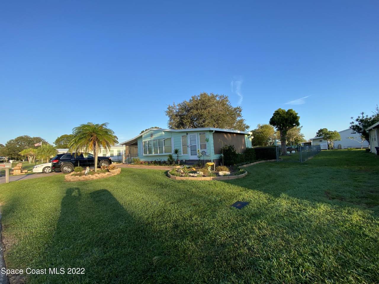 910 Hemlock Street - Photo 1