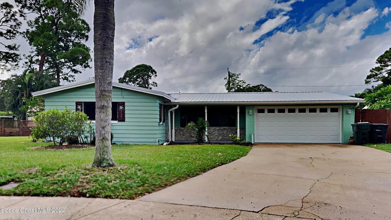 953 Lexington Road - Photo 1