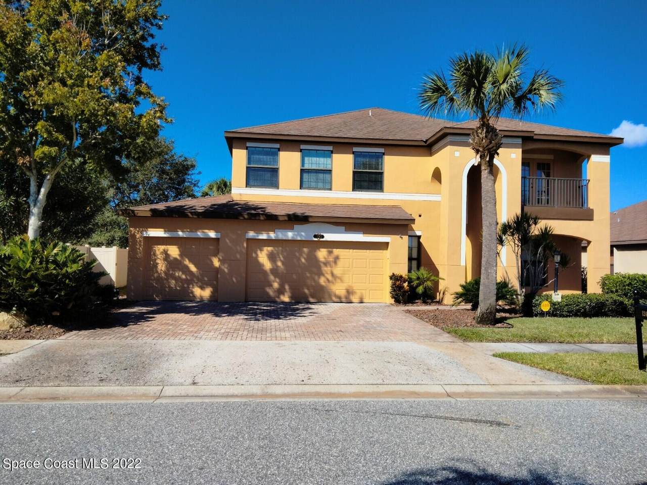 1242 United Drive - Photo 1