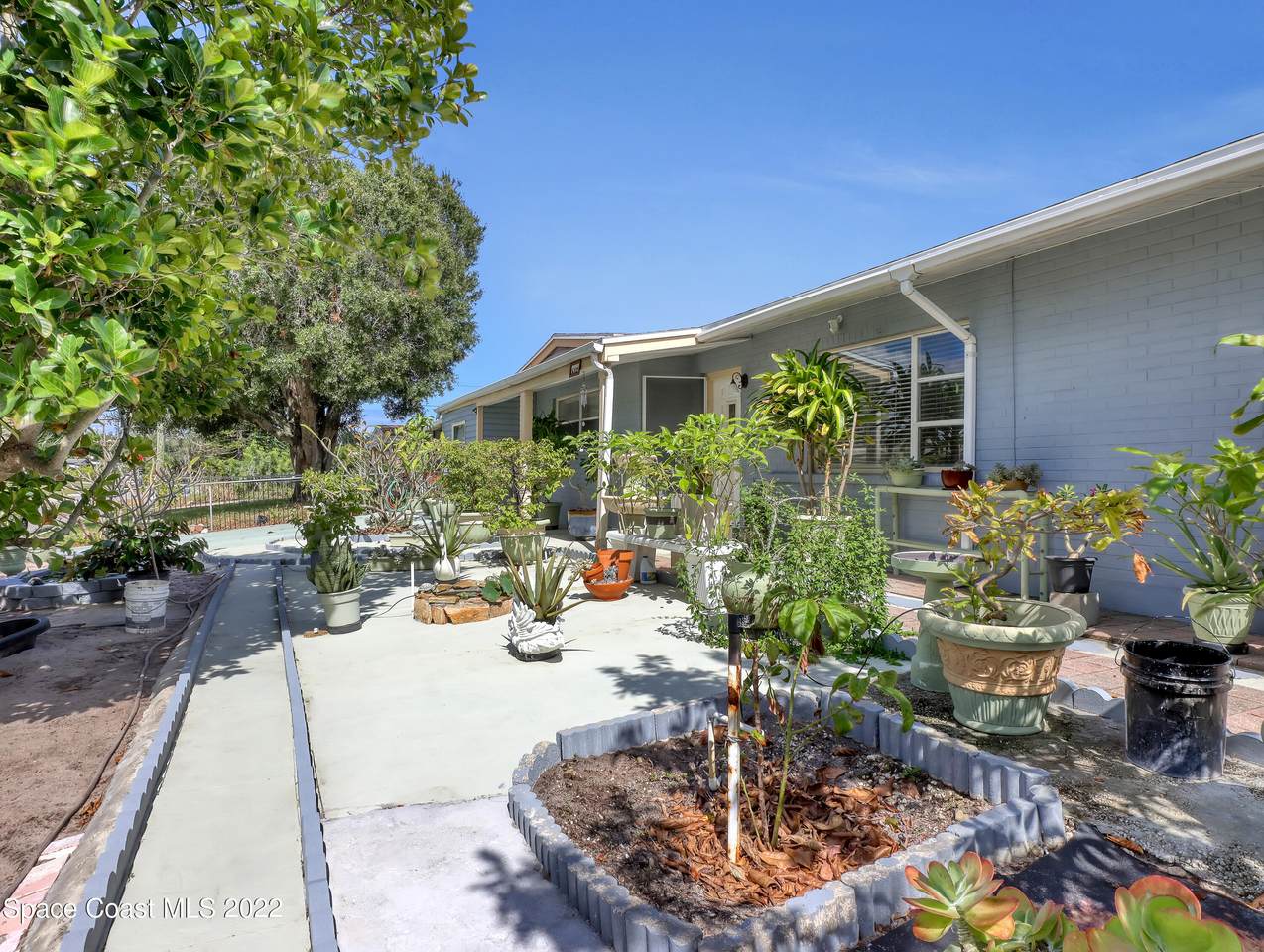 1473 Holland Street - Photo 1