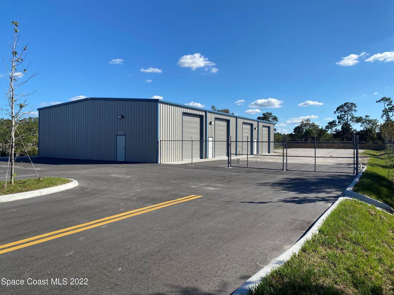 4285 Dow Road - Photo 1