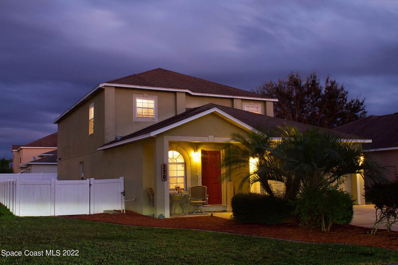 570 Stonewall Avenue - Photo 1
