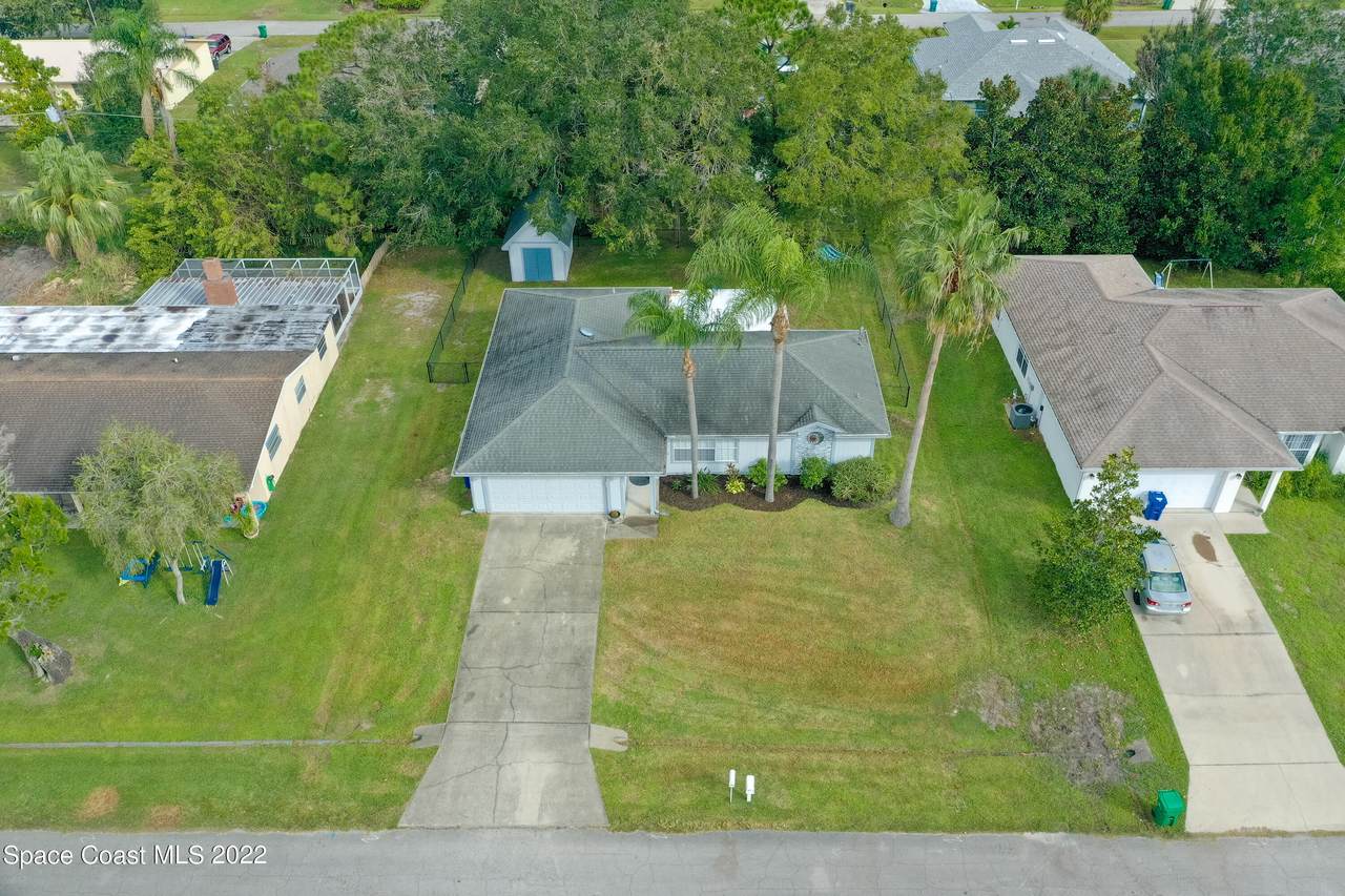 668 Forster Avenue - Photo 1