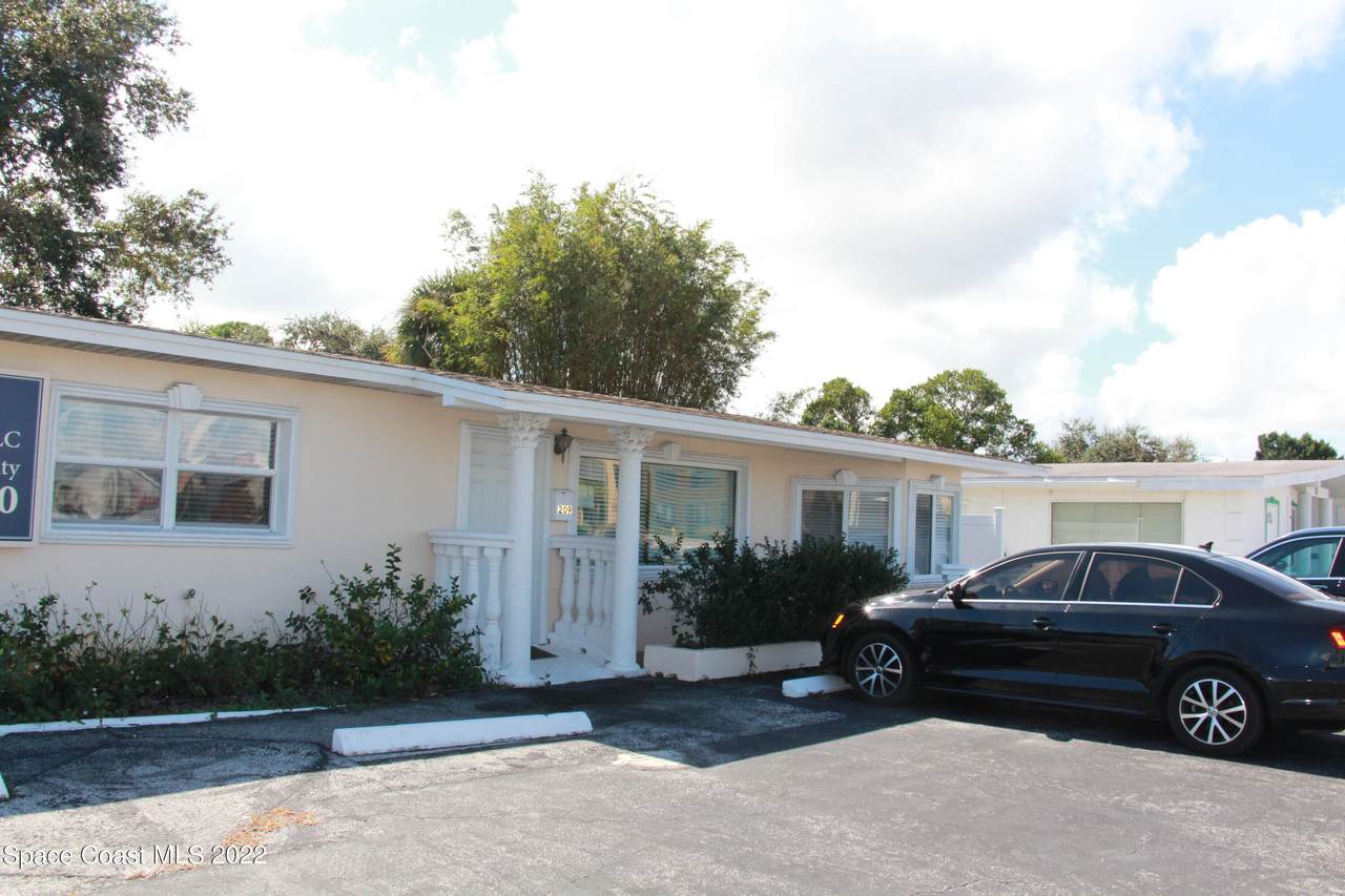 209 Harrison Street - Photo 1