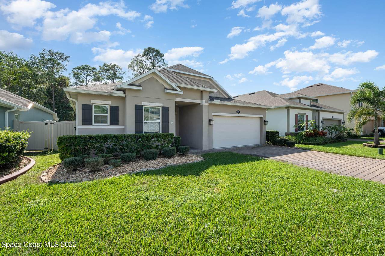 345 Newcastle Court - Photo 1