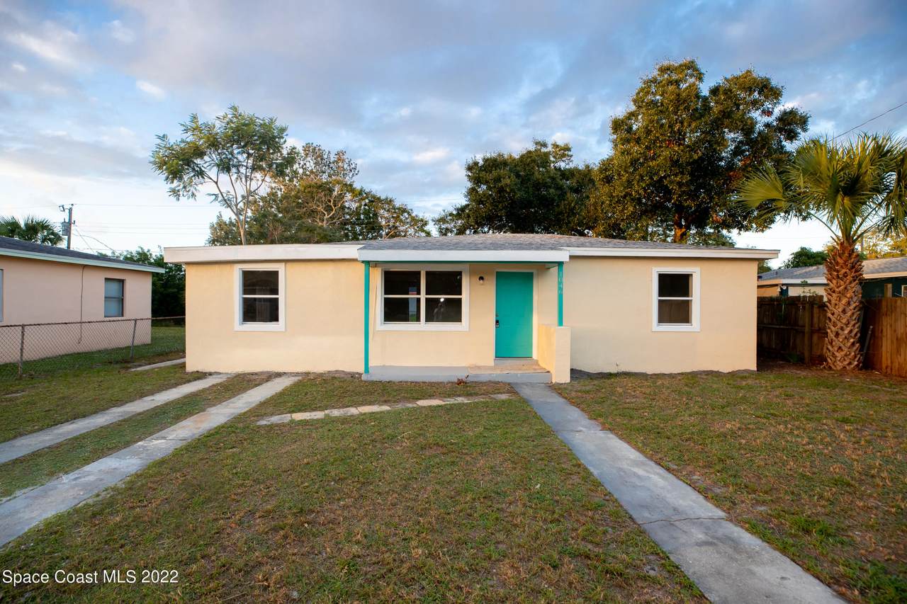 1046 Mitchell Street - Photo 1