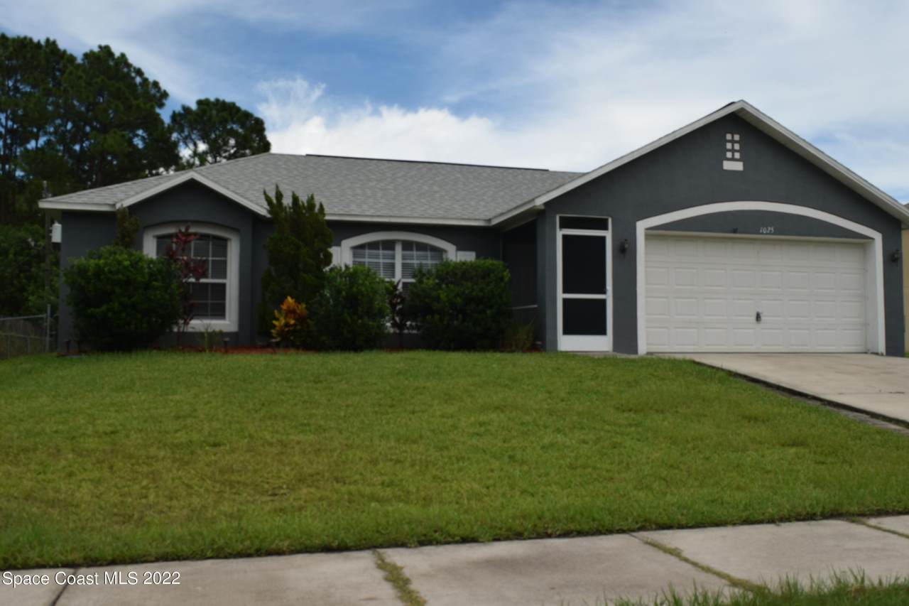 1025 Glendale Avenue - Photo 1