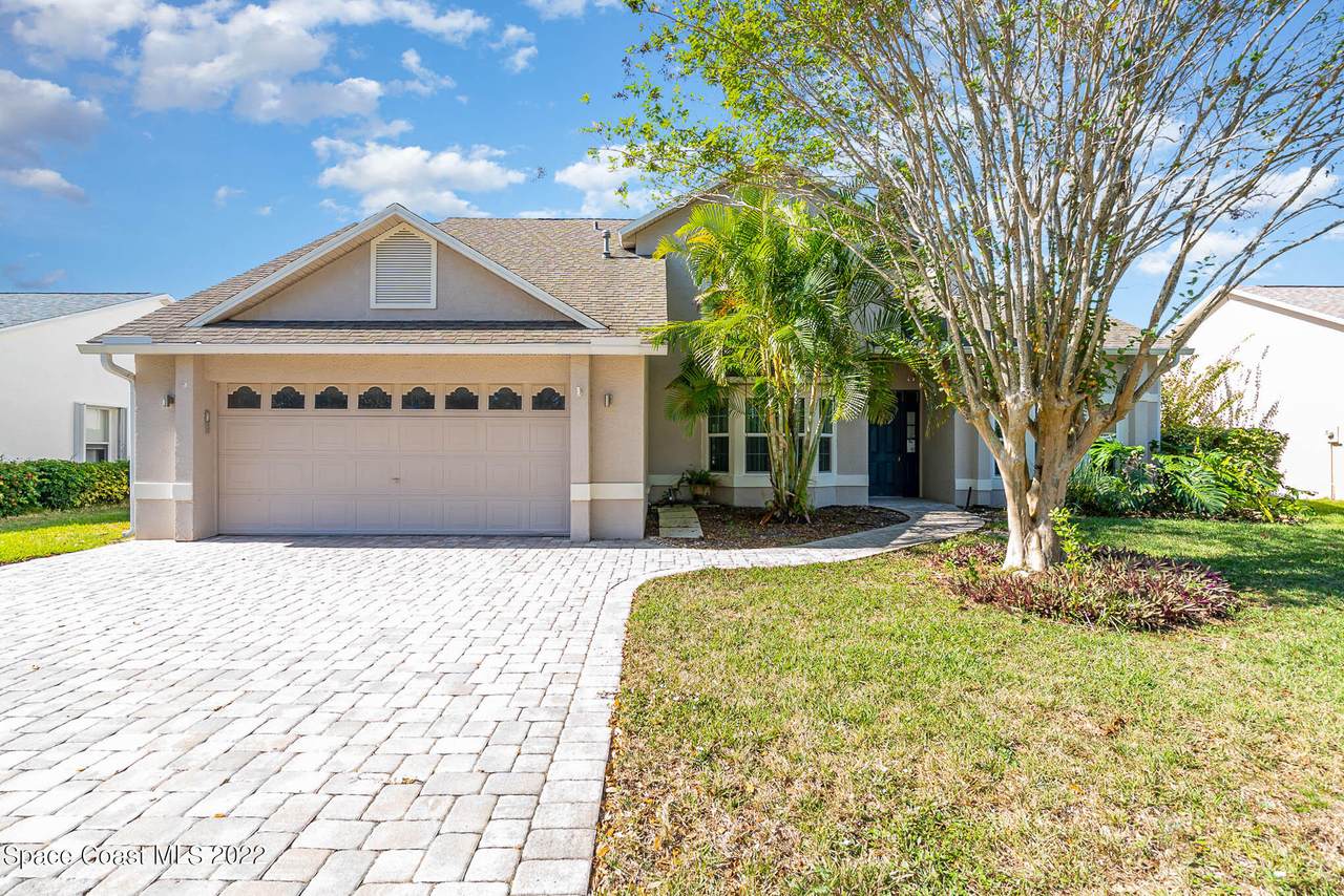 4560 Willow Bend Drive - Photo 1