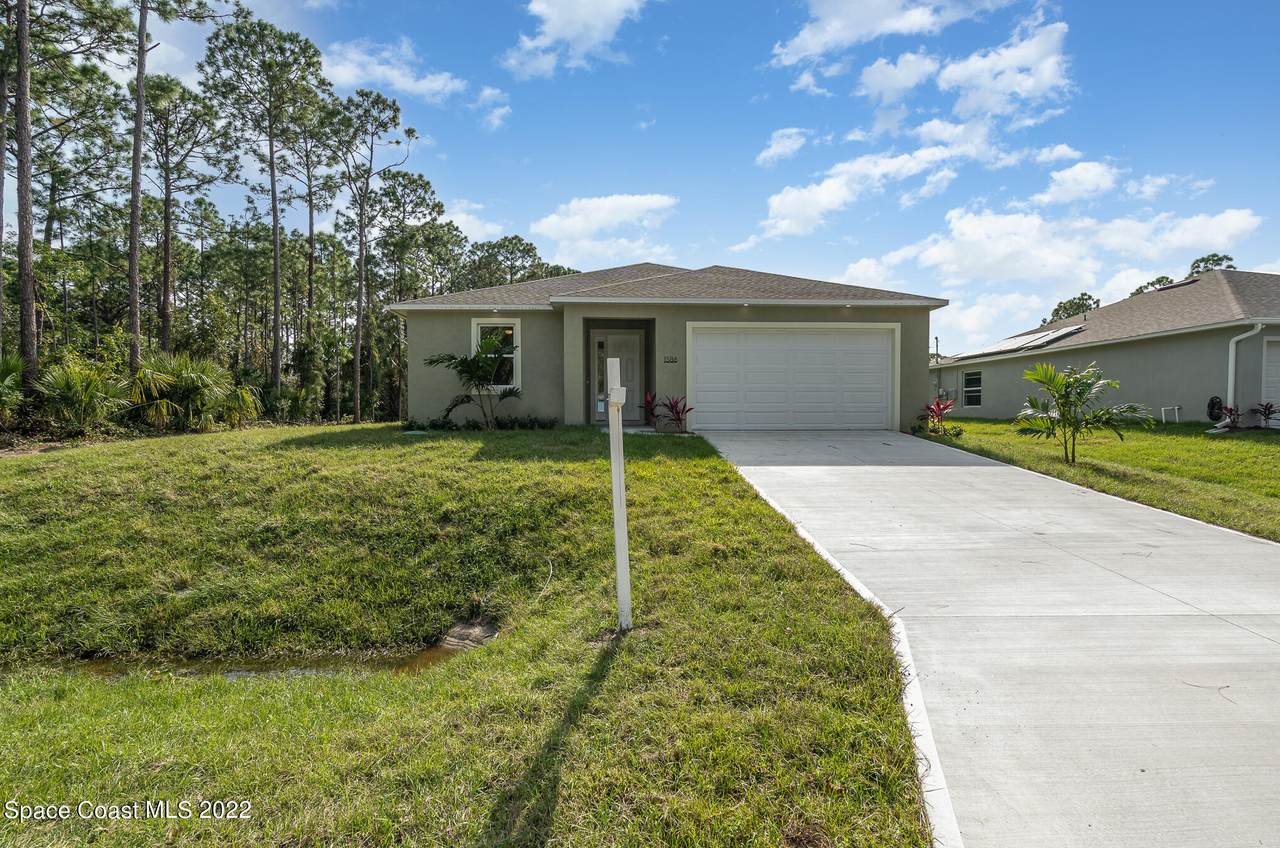 1586 Degamma Street - Photo 1