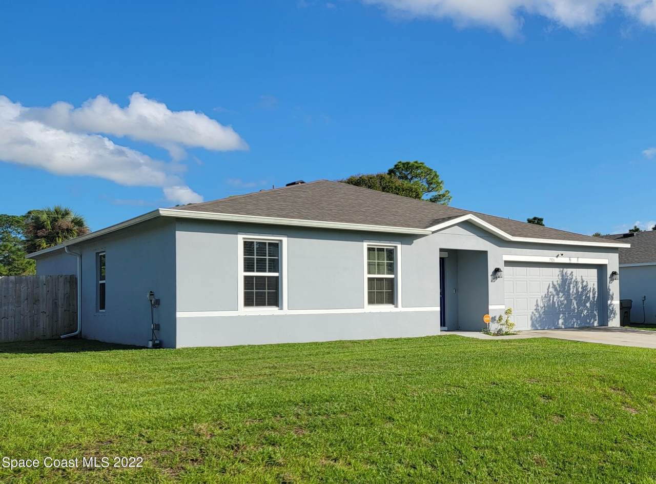 7926 101st Court - Photo 1