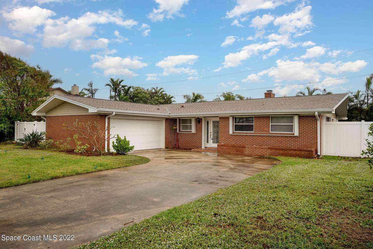 635 Poinsetta Drive - Photo 1