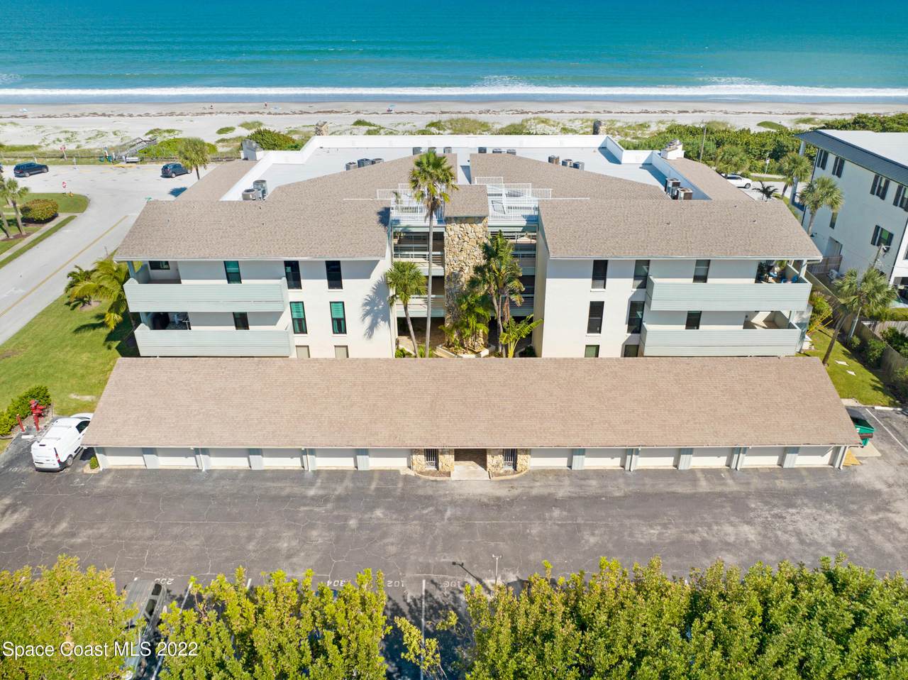 700 Wavecrest Avenue - Photo 1