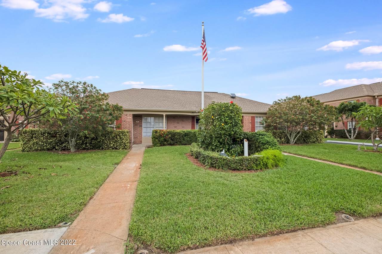 155 Colonial Court - Photo 1