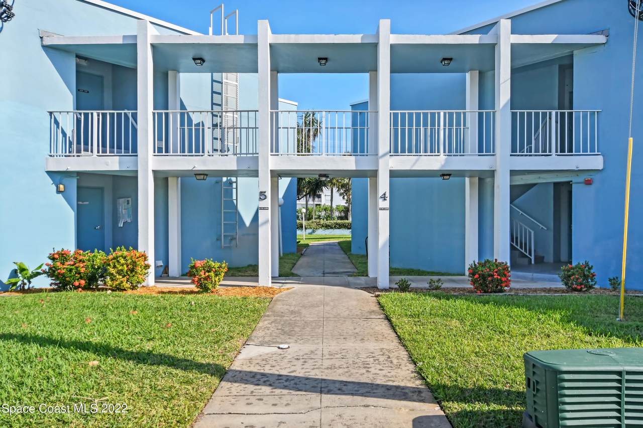 55 Sea Park Blvd - Photo 1
