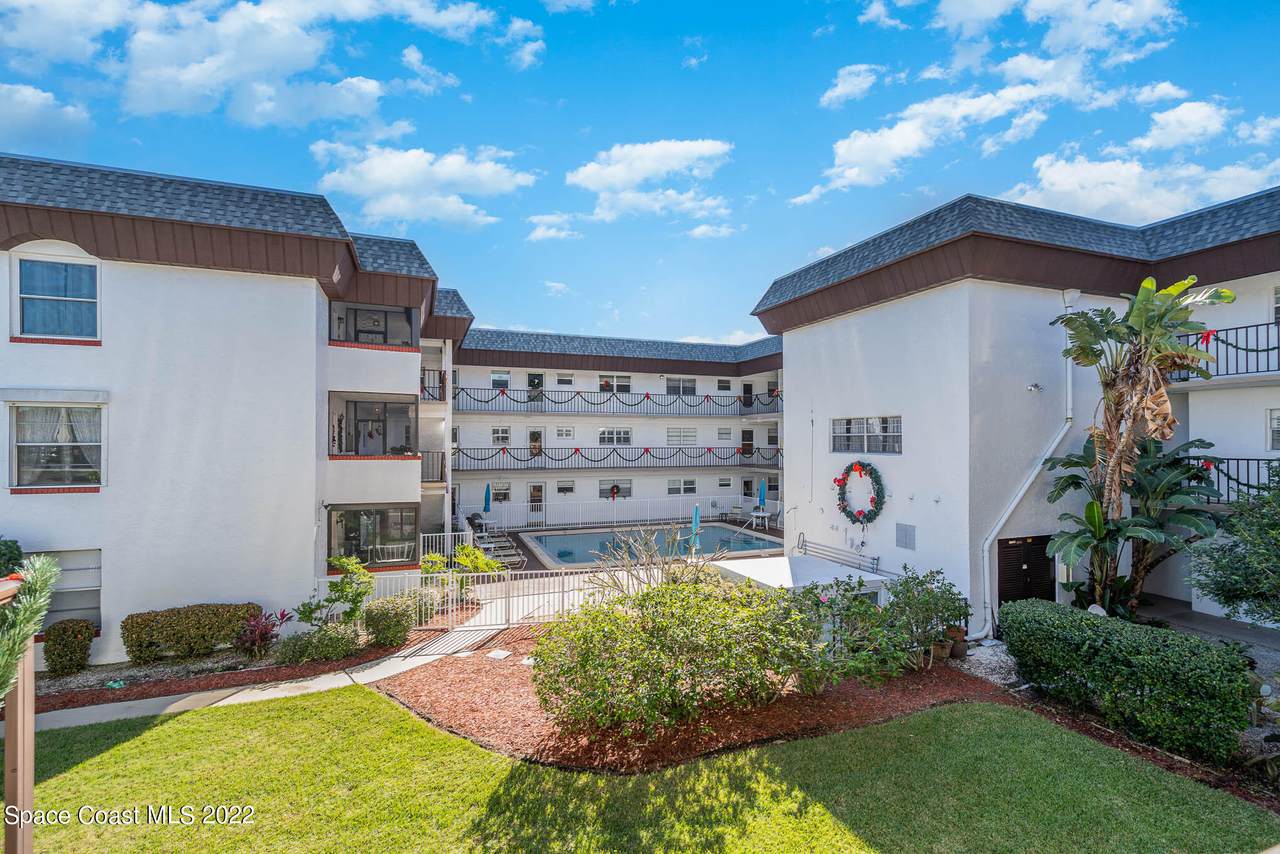 725 Port Malabar Boulevard - Photo 1