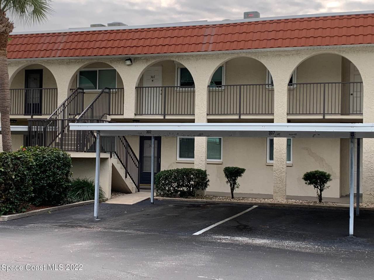 201 St. Lucie Lane - Photo 1