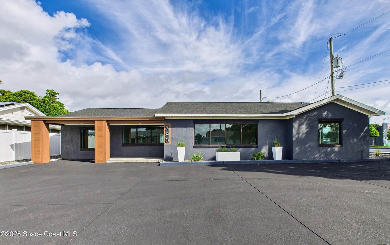 390 Poinciana Drive - Photo 1