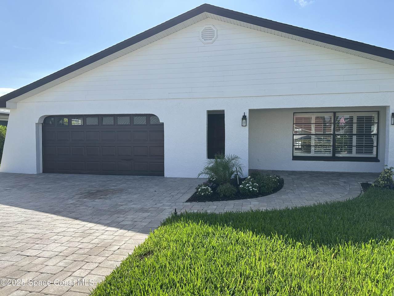 1470 Sykes Creek Drive - Photo 1