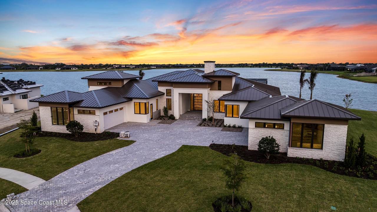 3717 Upper Floridian Way - Photo 1