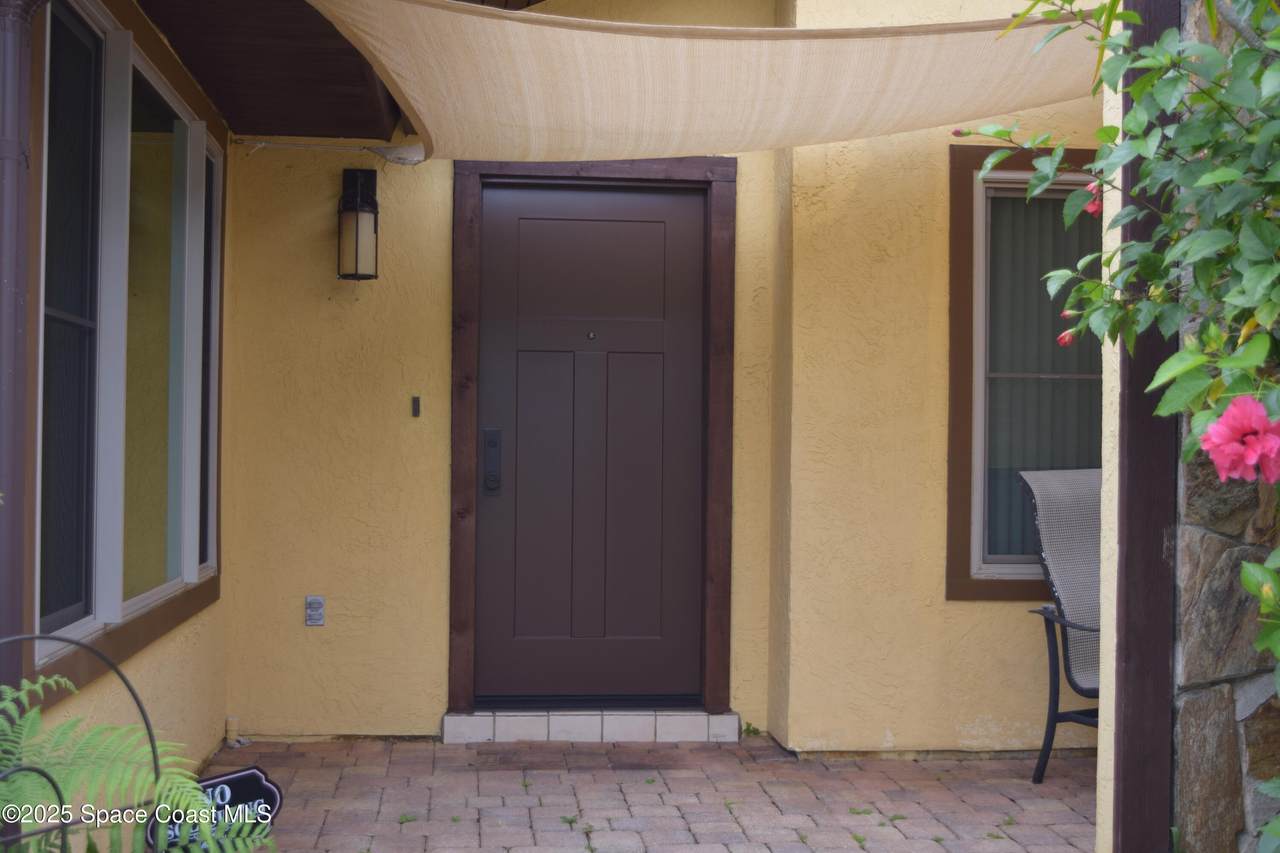 https://bt-photos.global.ssl.fastly.net/spacecoast/1280_boomver_1_1051153-2.jpg