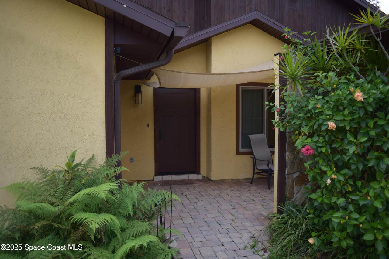 https://bt-photos.global.ssl.fastly.net/spacecoast/1280_boomver_1_1051153-2.jpg