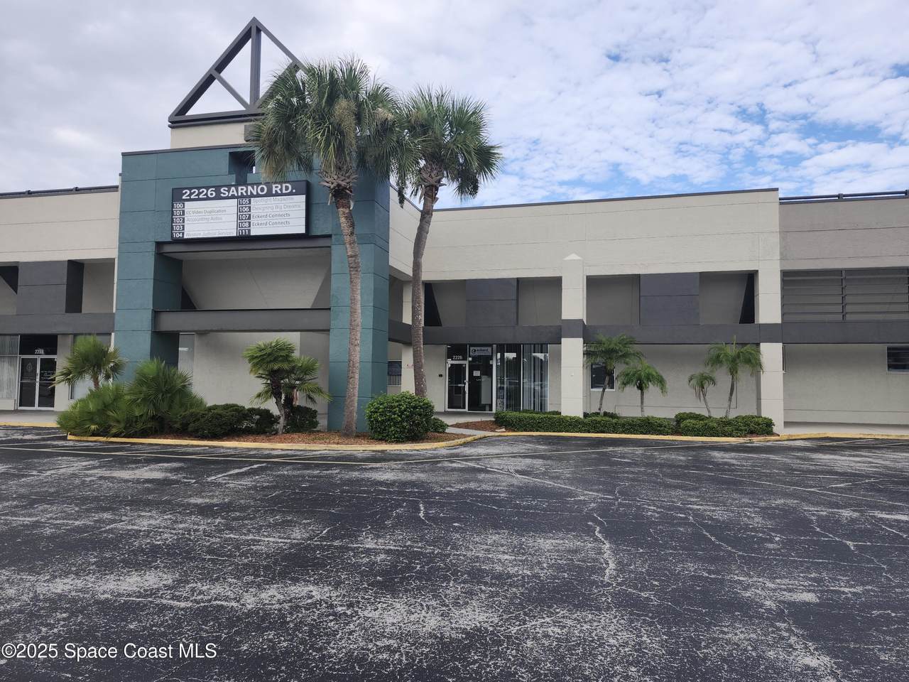 1020 Croton Road - Photo 1