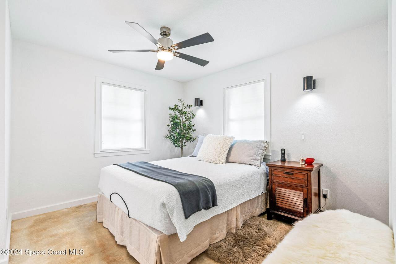 154 21 Street - Photo 1