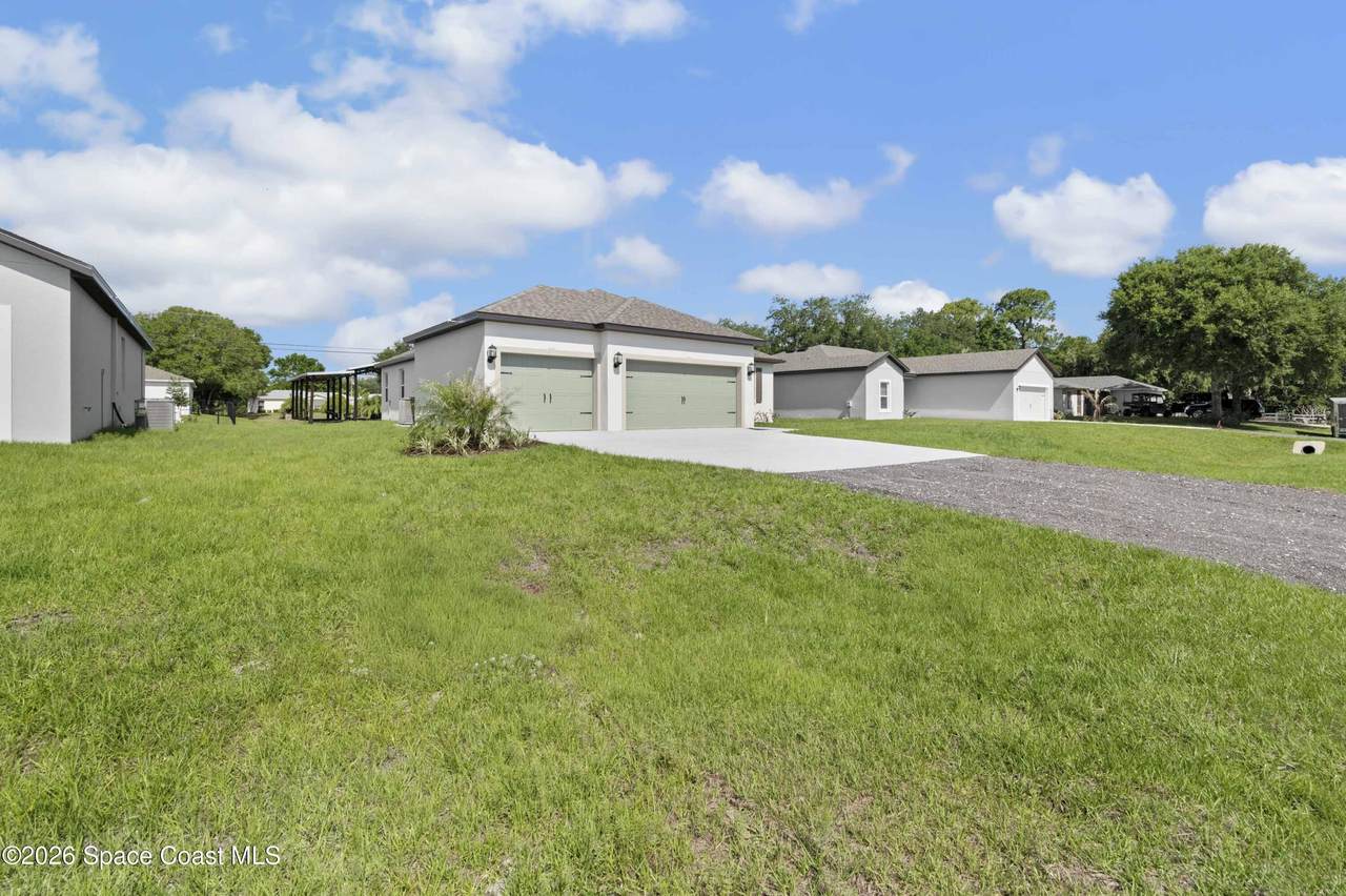 1161 Saturn Street - Photo 1