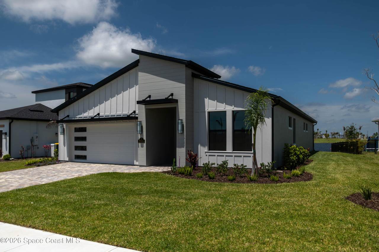 https://bt-photos.global.ssl.fastly.net/spacecoast/1280_boomver_2_1061383-2.jpg