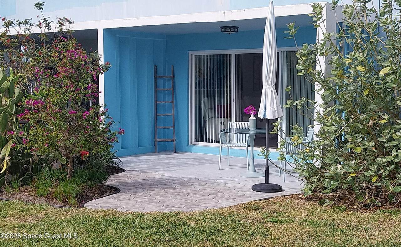 55 Sea Park Boulevard - Photo 1