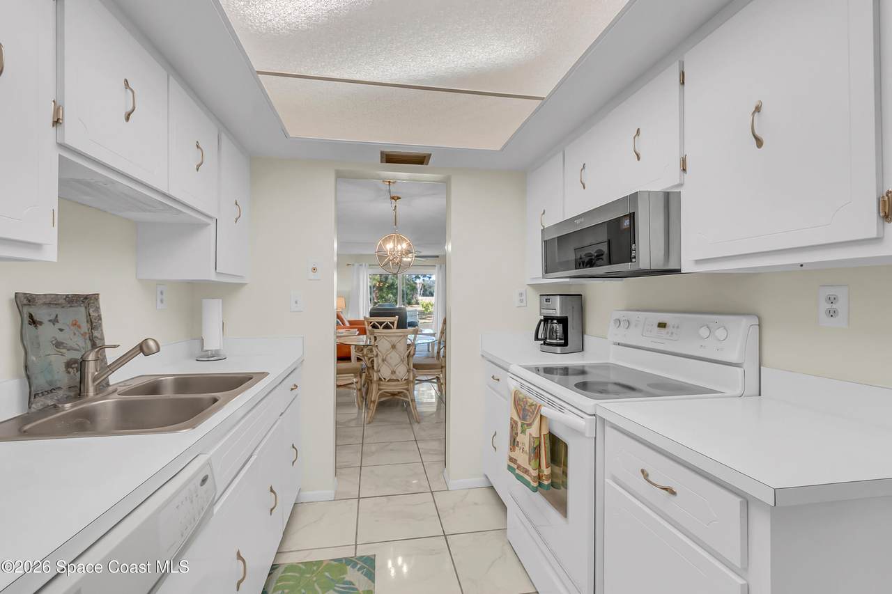 https://bt-photos.global.ssl.fastly.net/spacecoast/1280_boomver_2_1067336-2.jpg